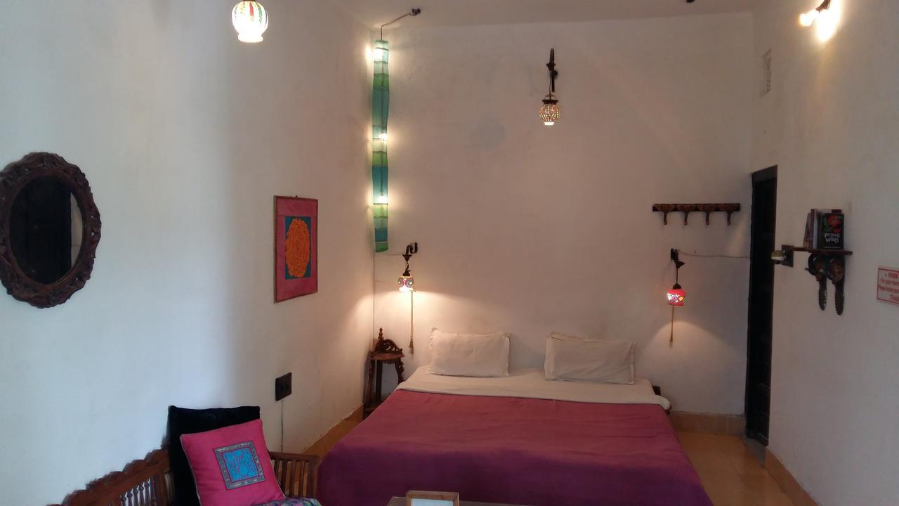 Inn Seventh Heaven Pushkar Bagian luar foto
