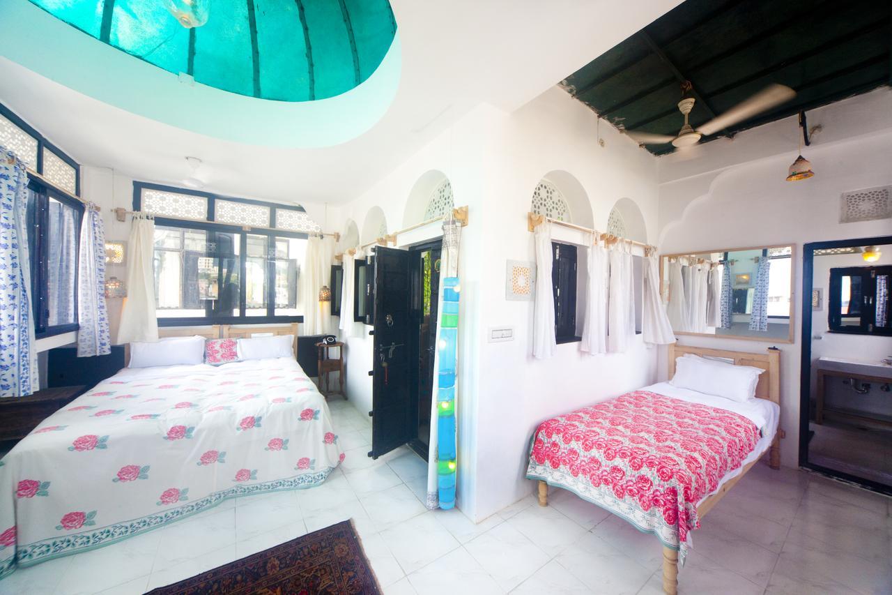 Inn Seventh Heaven Pushkar Bagian luar foto