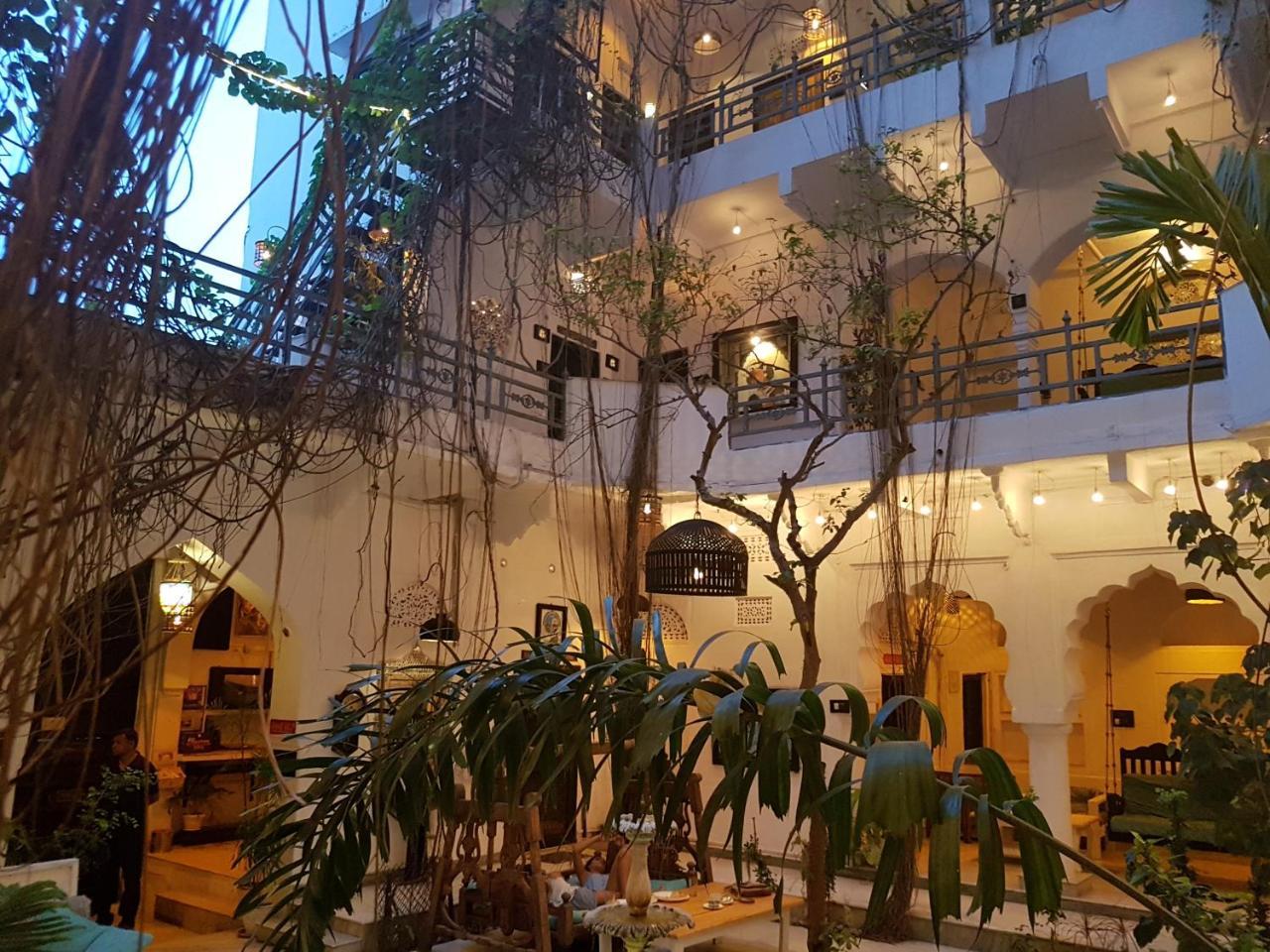 Inn Seventh Heaven Pushkar Bagian luar foto