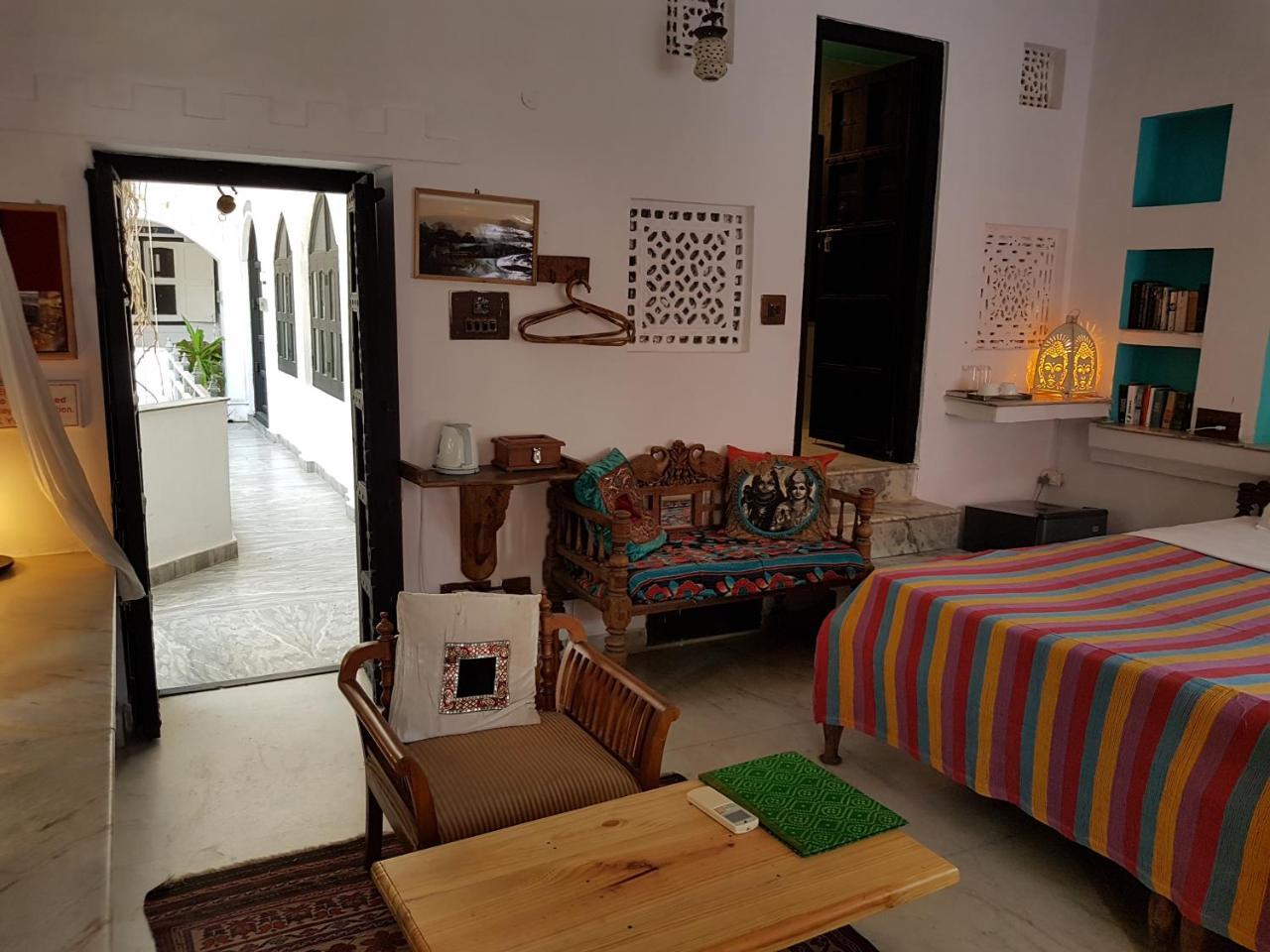 Inn Seventh Heaven Pushkar Bagian luar foto