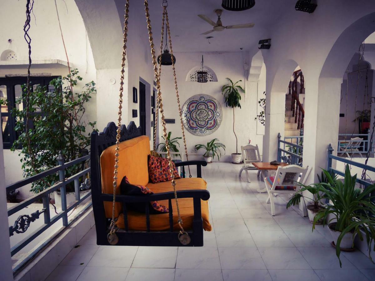 Inn Seventh Heaven Pushkar Bagian luar foto